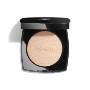 Shimmering Makeup Highlighter for a Radiant Glow