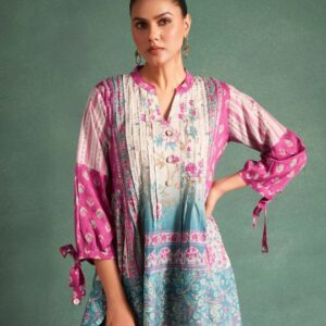 Women Floral Printed & Pleated Tunic With Tie Detail Sleeve